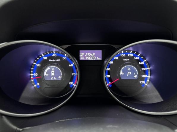Hyundai ix35 I Рестайлинг с пробегом 2015 года, цена 1 590 000 рублей, 146031 км, внедорожник, Автокод Объявления