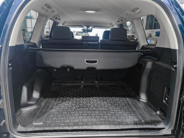 Toyota Land Cruiser Prado 150 Series Рестайлинг 2 с пробегом 2018 года, цена 8 450 000 рублей, 4526 км, внедорожник, Автокод Объявления