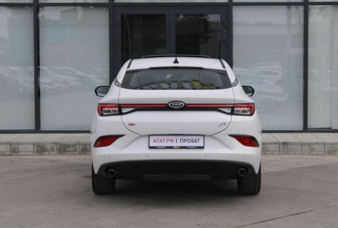 JAC J7 I с пробегом 2023 года, цена 1 595 000 рублей, 32607 км, лифтбек, Автокод Объявления