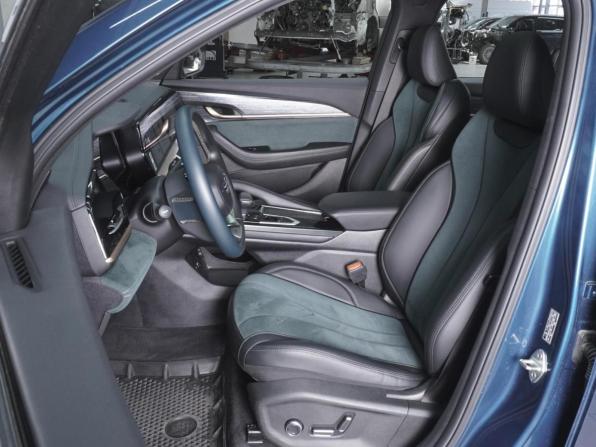 Geely Monjaro I с пробегом 2023 года, цена 2 920 000 рублей, 50266 км, внедорожник, Автокод Объявления