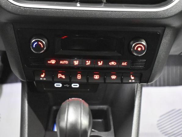 Volkswagen Polo VI с пробегом 2021 года, цена 1 950 200 рублей, 69830 км, лифтбек, Автокод Объявления