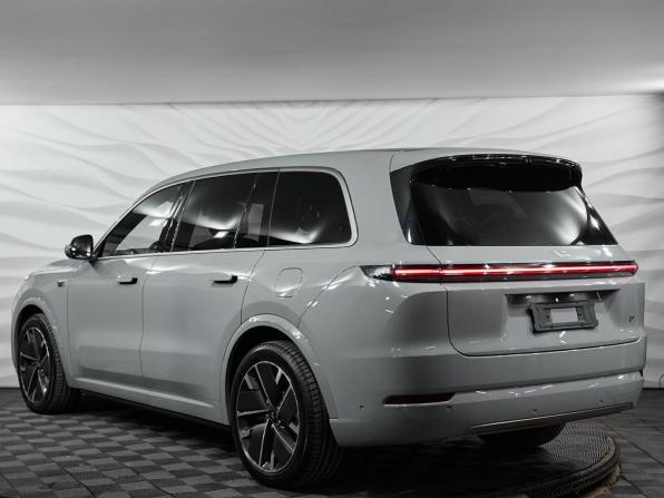 Новый Li Auto (Lixiang) L9 I Рестайлинг 2025 года, цена 11 990 000 рублей, внедорожник, Автокод Объявления