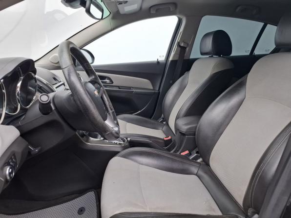 Chevrolet Cruze I Рестайлинг с пробегом 2013 года, цена 780 000 рублей, 283193 км, хэтчбек, Автокод Объявления