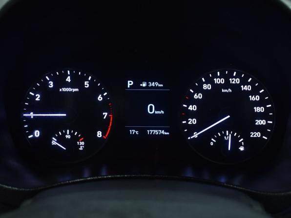 Hyundai Solaris II с пробегом 2019 года, цена 1 245 999 рублей, 177574 км, седан, Автокод Объявления