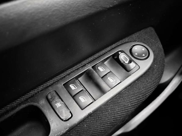 Peugeot 307 I Рестайлинг с пробегом 2006 года, цена 250 000 рублей, 238361 км, хэтчбек, Автокод Объявления