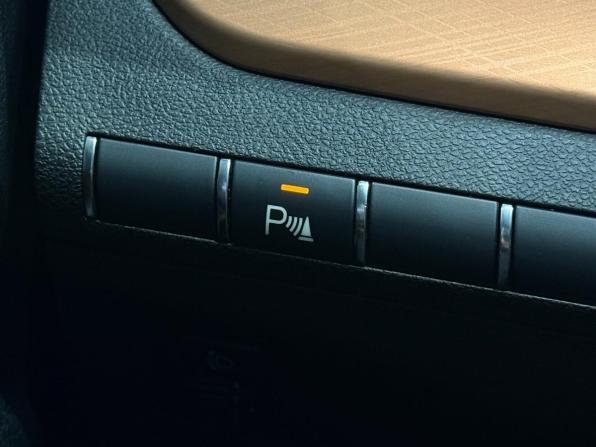Lada (ВАЗ) Vesta I Рестайлинг (NG) с пробегом 2025 года, цена 1 630 000 рублей, 9695 км, седан, Автокод Объявления
