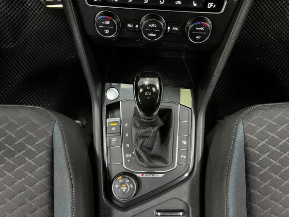 Volkswagen Tiguan II с пробегом 2019 года, цена 2 850 000 рублей, 125699 км, внедорожник, Автокод Объявления