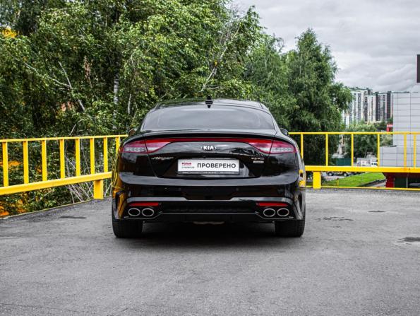 Kia Stinger I Рестайлинг с пробегом 2021 года, цена 2 799 000 рублей, 91110 км, лифтбек, Автокод Объявления