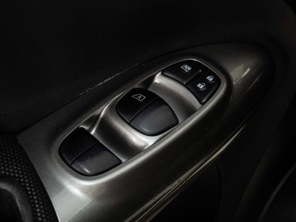 Nissan Juke I с пробегом 2014 года, цена 898 000 рублей, 195123 км, внедорожник, Автокод Объявления