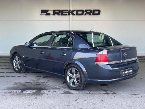Opel Vectra C Рестайлинг с пробегом 2006 года, цена 529 000 рублей, 317774 км, седан, Автокод Объявления