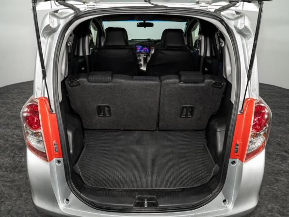 Toyota Ractis I с пробегом 2009 года, цена 725 000 рублей, 257500 км, хэтчбек, Автокод Объявления
