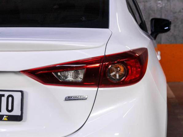 Mazda 3 III (BM) с пробегом 2014 года, цена 1 300 000 рублей, 149203 км, седан, Автокод Объявления