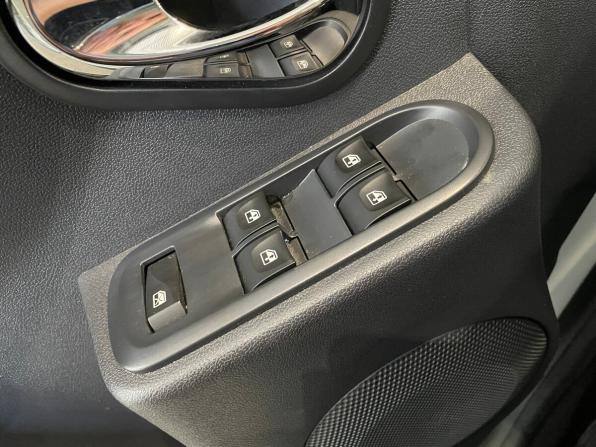 Lada (ВАЗ) Largus I Рестайлинг с пробегом 2025 года, цена 1 779 000 рублей, 322 км, универсал, Автокод Объявления