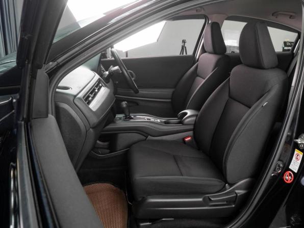 Honda Vezel I с пробегом 2014 года, цена 1 499 000 рублей, 127011 км, внедорожник, Автокод Объявления