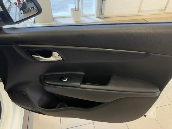 Kia Rio IV с пробегом 2019 года, цена 950 000 рублей, 92000 км, седан, Автокод Объявления