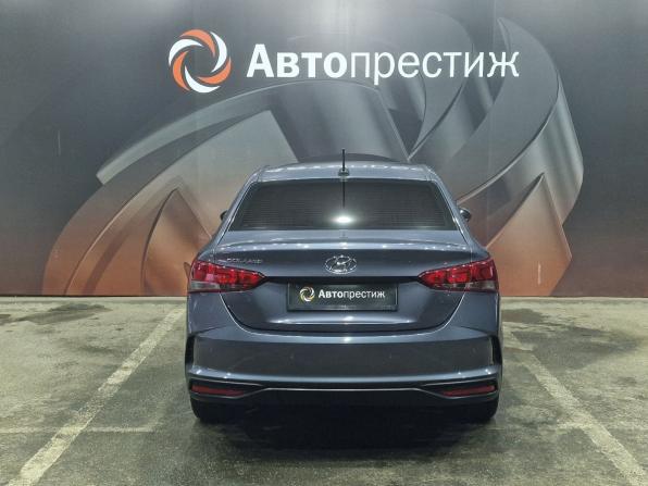 Hyundai Solaris II Рестайлинг с пробегом 2021 года, цена 1 490 000 рублей, 99515 км, седан, Автокод Объявления