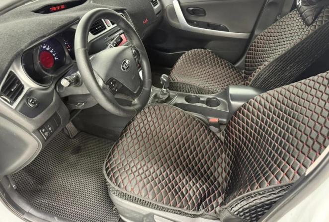 Kia Ceed II с пробегом 2012 года, цена 800 000 рублей, 214058 км, хэтчбек, Автокод Объявления