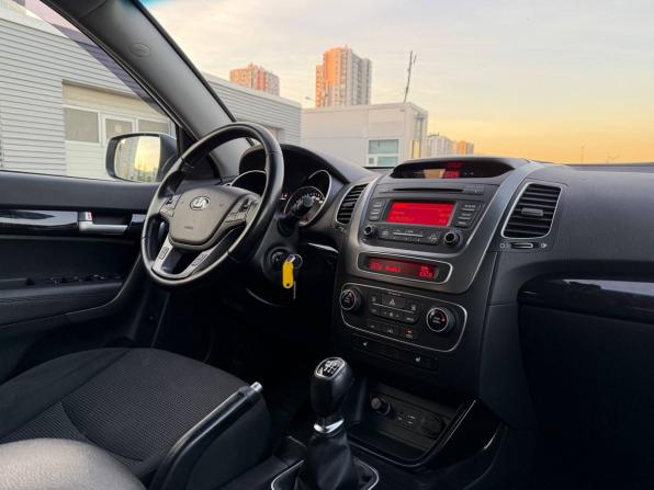 Kia Sorento II Рестайлинг с пробегом 2017 года, цена 1 655 000 рублей, 146869 км, внедорожник, Автокод Объявления
