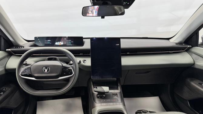 Changan Lamore с пробегом 2023 года, цена 1 950 000 рублей, 10122 км, седан, Автокод Объявления