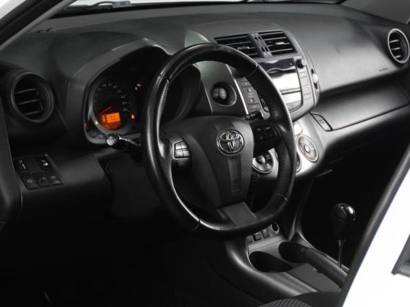 Toyota RAV4 III (XA30) Рестайлинг с пробегом 2011 года, цена 1 619 000 рублей, 167173 км, внедорожник, Автокод Объявления