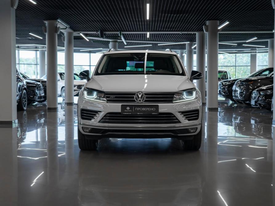 Volkswagen Touareg II Рестайлинг Москва  - изображение 3