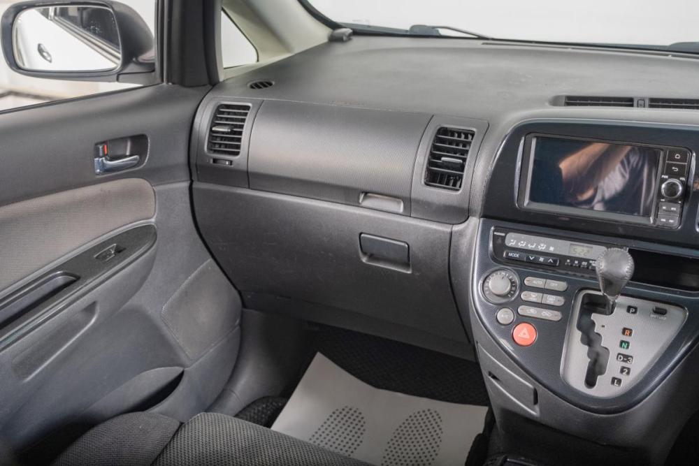 Toyota Wish I Рестайлинг Томск  - изображение 12