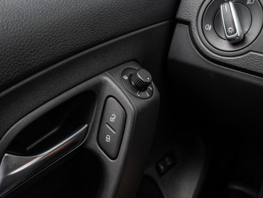 Volkswagen Polo V Рестайлинг Краснодар  - изображение 18