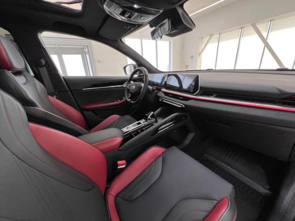 Geely Coolray I Рестайлинг с пробегом 2024 года, цена 1 980 000 рублей, 13678 км, внедорожник, Автокод Объявления