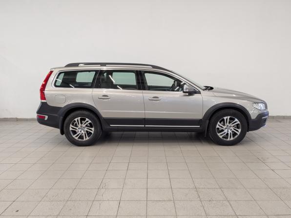 Volvo XC70 II Рестайлинг с пробегом 2014 года, цена 2 700 000 рублей, 132687 км, универсал, Автокод Объявления