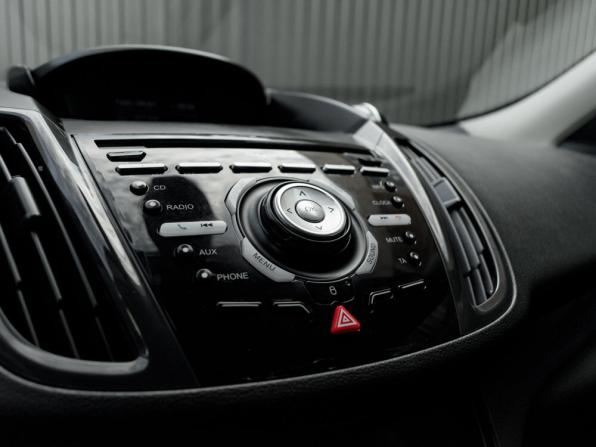 Ford Kuga II с пробегом 2015 года, цена 1 150 000 рублей, 239654 км, внедорожник, Автокод Объявления
