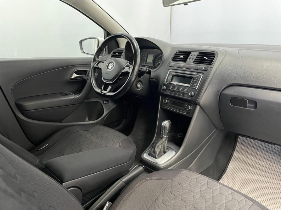 Volkswagen Polo V Красноярск  - изображение 4