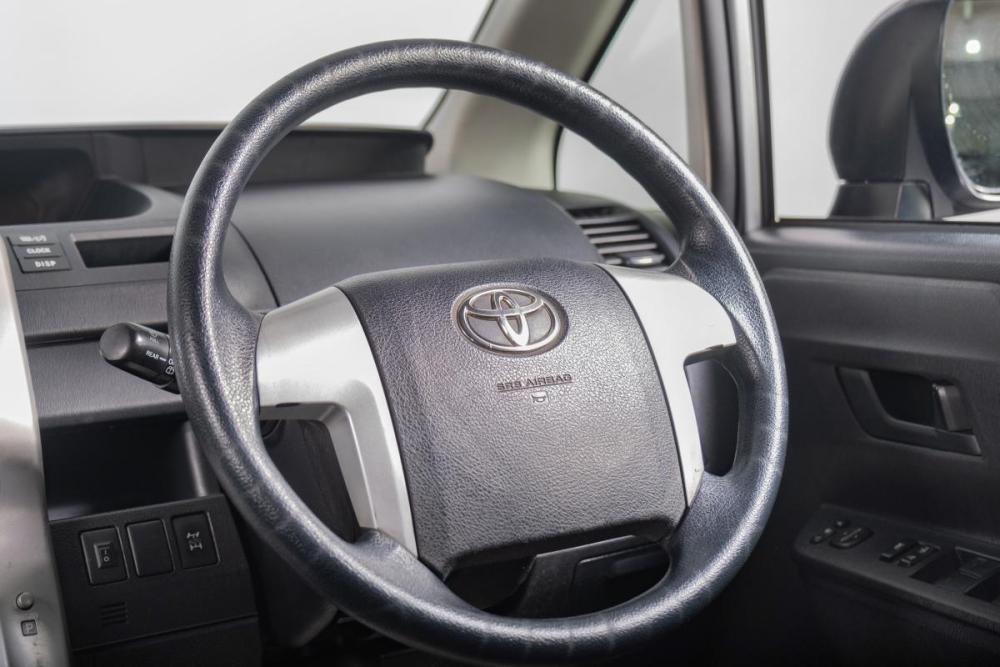 Toyota Noah II (R70) Томск  - изображение 13