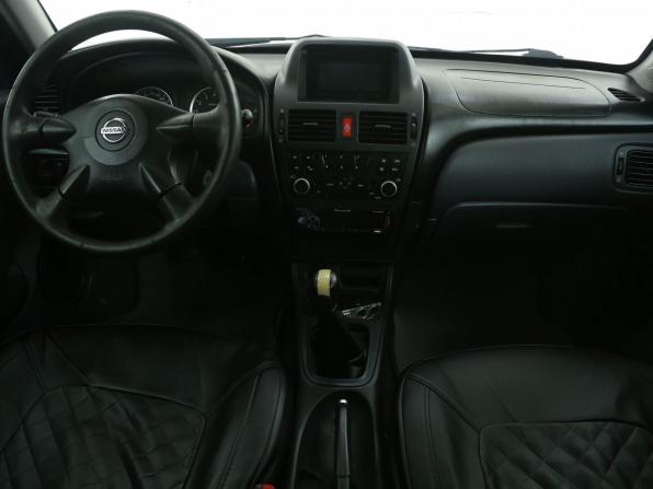 Nissan Almera II (N16) Рестайлинг с пробегом 2006 года, цена 249 000 рублей, 303000 км, седан, Автокод Объявления
