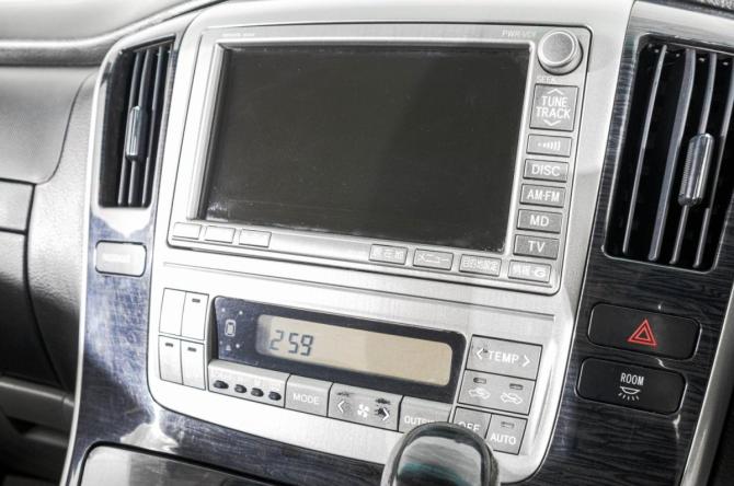 Toyota Alphard I Рестайлинг с пробегом 2008 года, цена 1 609 000 рублей, 210000 км, минивэн, Автокод Объявления