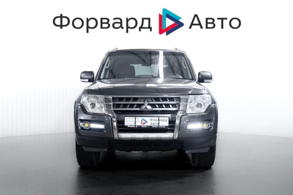 Mitsubishi Pajero IV Рестайлинг 1 Тюмень  - изображение 2