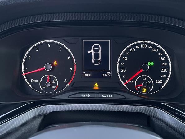 Volkswagen Polo VI с пробегом 2021 года, цена 885 000 рублей, 63080 км, лифтбек, Автокод Объявления