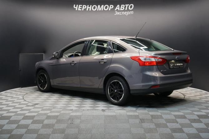 Ford Focus III с пробегом 2013 года, цена 840 000 рублей, 117182 км, седан, Автокод Объявления
