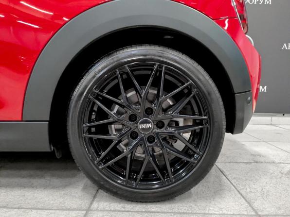 Mini Hatch III (F55/F56) Рестайлинг с пробегом 2020 года, цена 2 315 000 рублей, 51000 км, хэтчбек, Автокод Объявления