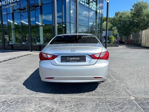 Hyundai Sonata VI (YF) с пробегом 2010 года, цена 949 000 рублей, 213587 км, седан, Автокод Объявления