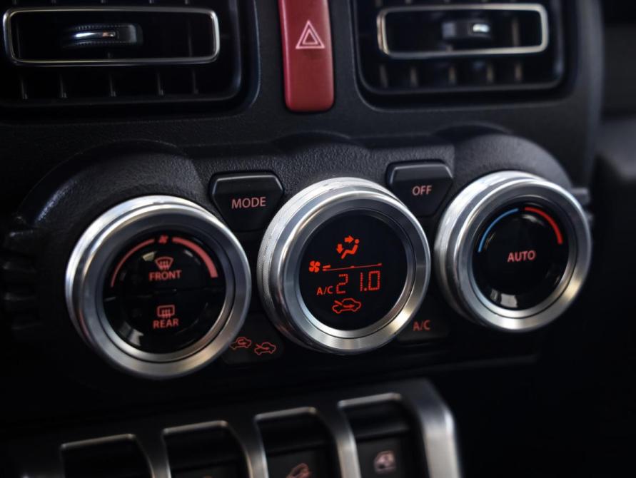 Suzuki Jimny IV Санкт-Петербург  - изображение 18