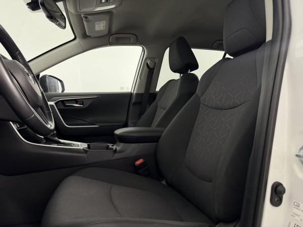 Toyota RAV4 V (XA50) с пробегом 2021 года, цена 3 150 000 рублей, 51032 км, внедорожник, Автокод Объявления