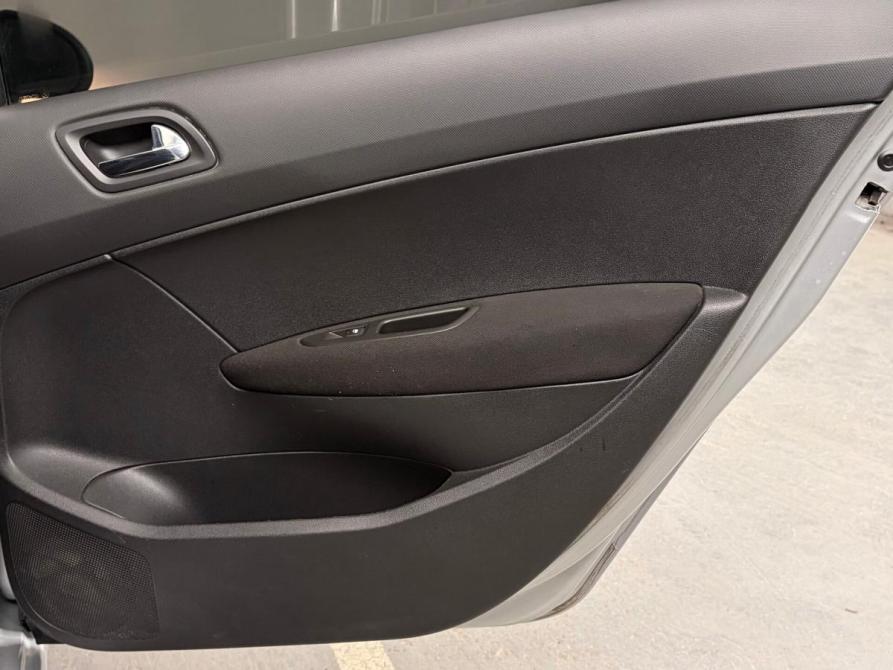 Peugeot 408 I Екатеринбург  - изображение 19