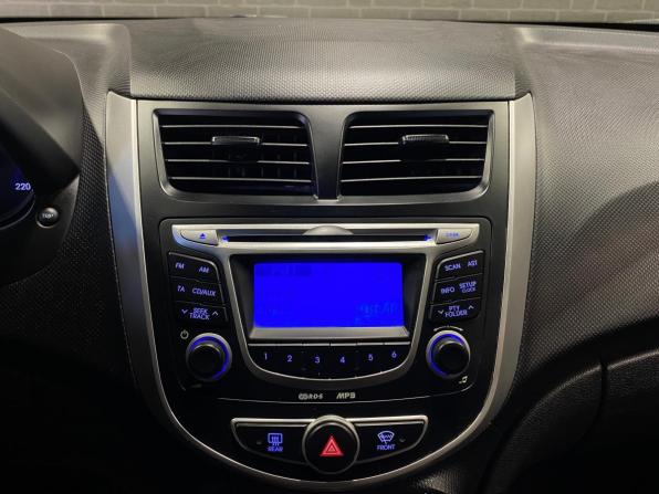 Hyundai Solaris I с пробегом 2012 года, цена 1 029 000 рублей, 66289 км, хэтчбек, Автокод Объявления