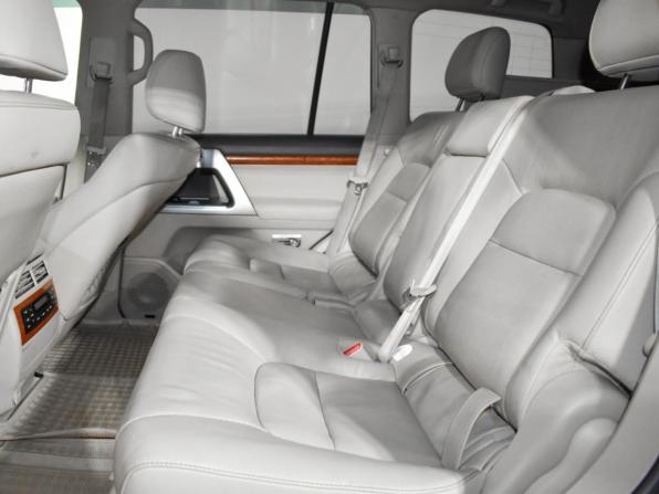 Toyota Land Cruiser 200 Series Рестайлинг 1 с пробегом 2012 года, цена 3 049 000 рублей, 317237 км, внедорожник, Автокод Объявления