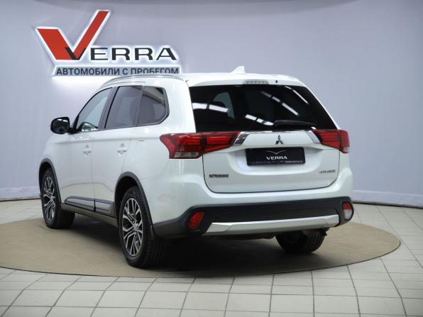 Mitsubishi Outlander III Рестайлинг 2 с пробегом 2017 года, цена 1 990 000 рублей, 89377 км, внедорожник, Автокод Объявления