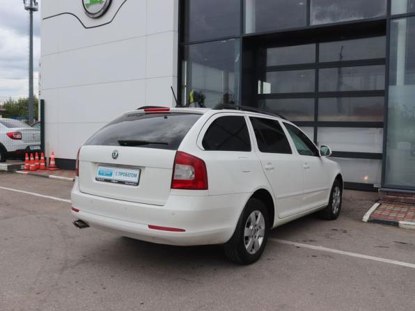 Skoda Octavia II (A5) Рестайлинг с пробегом 2012 года, цена 919 000 рублей, 196000 км, универсал, Автокод Объявления
