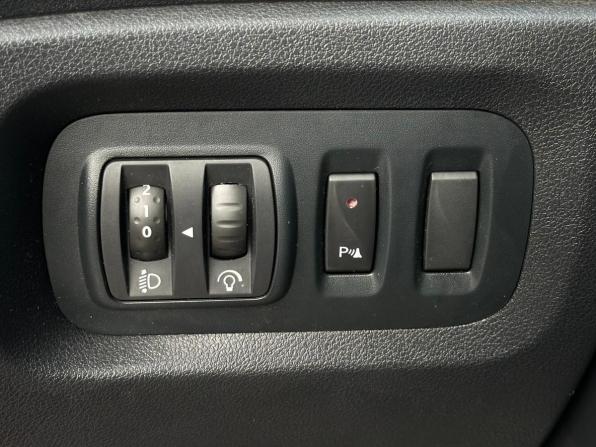 Renault Kaptur I с пробегом 2016 года, цена 909 000 рублей, 292277 км, внедорожник, Автокод Объявления