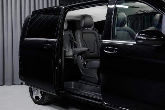 Новый Mercedes-Benz V-Класс III (W447) Рестайлинг 2 2025 года, цена 15 318 600 рублей, минивэн, Автокод Объявления