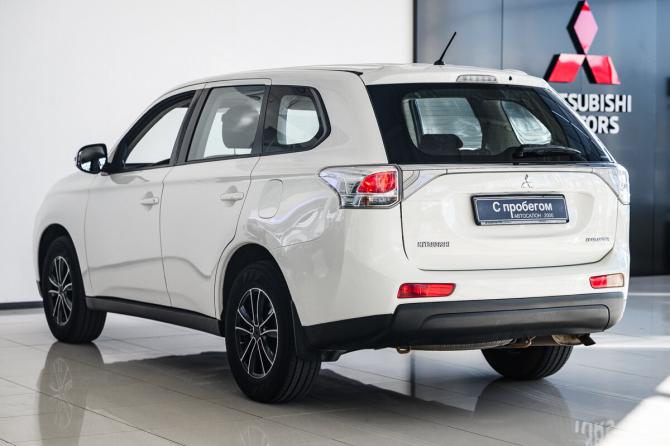 Mitsubishi Outlander III с пробегом 2013 года, цена 1 300 000 рублей, 137549 км, внедорожник, Автокод Объявления