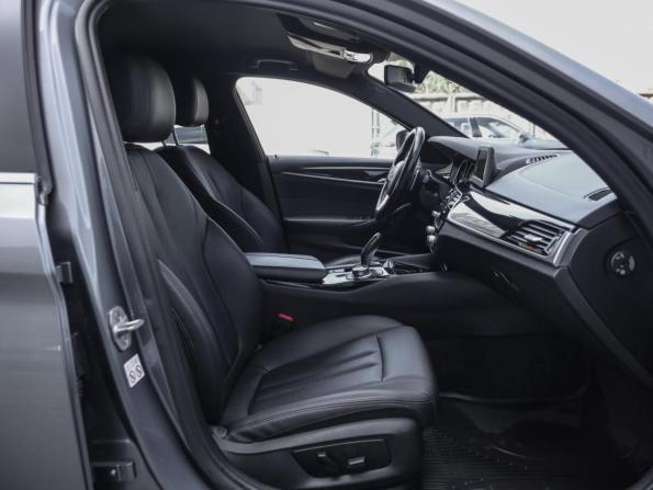 BMW 5 серии VII (G30/G31/G38) с пробегом 2017 года, цена 2 375 000 рублей, 266703 км, седан, Автокод Объявления